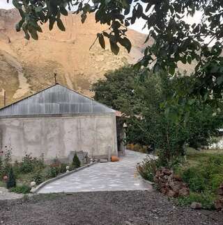 Отели типа «постель и завтрак» Syuniq B&B Vaghatin-0