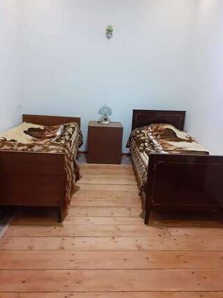 Отели типа «постель и завтрак» Syuniq B&B Vaghatin Двухместный номер с 2 отдельными кроватями-1